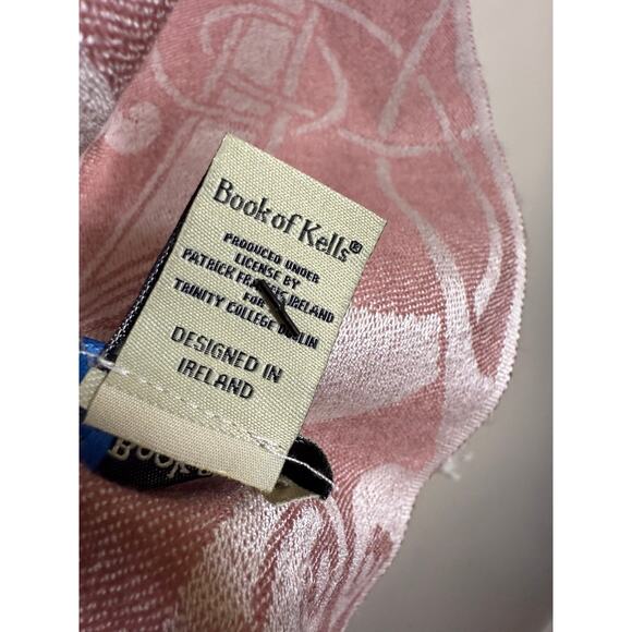 Book of Kells Silk Blend Pashmina Scarf - Picture 5 of 6